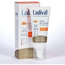 LADIVAL ACCION ANTIMANCHAS FPS 30 EMULSION COLOR 50 ML